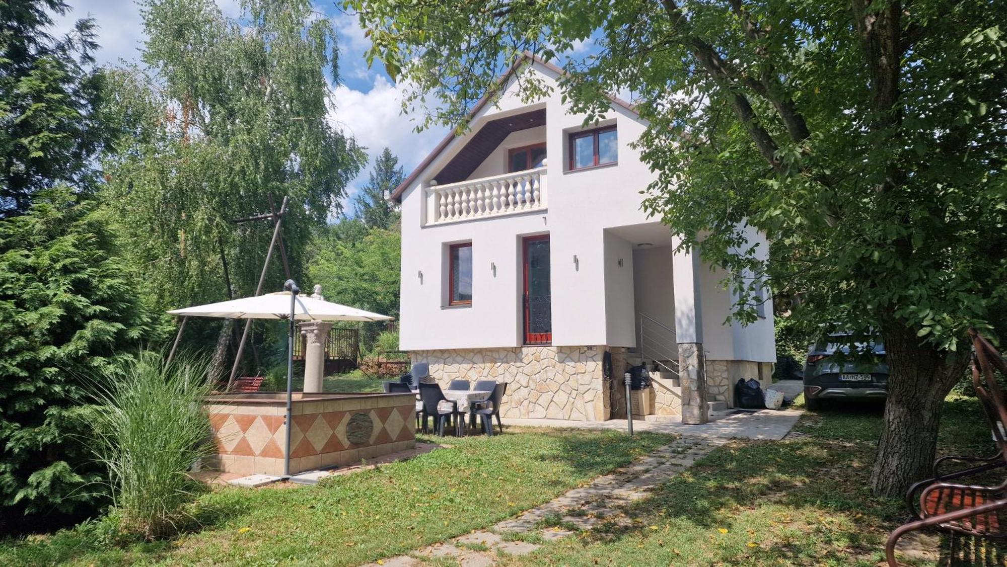 Villa Pilis Hills View Deluxe House With Pool & Ac Near Bp Pilisszentivan Exterior foto